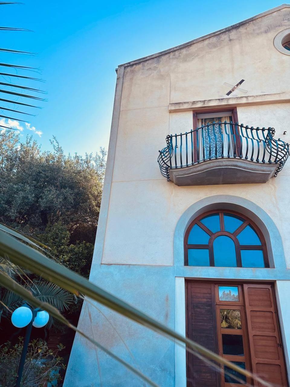 Villa Tiche チェファル エクステリア 写真