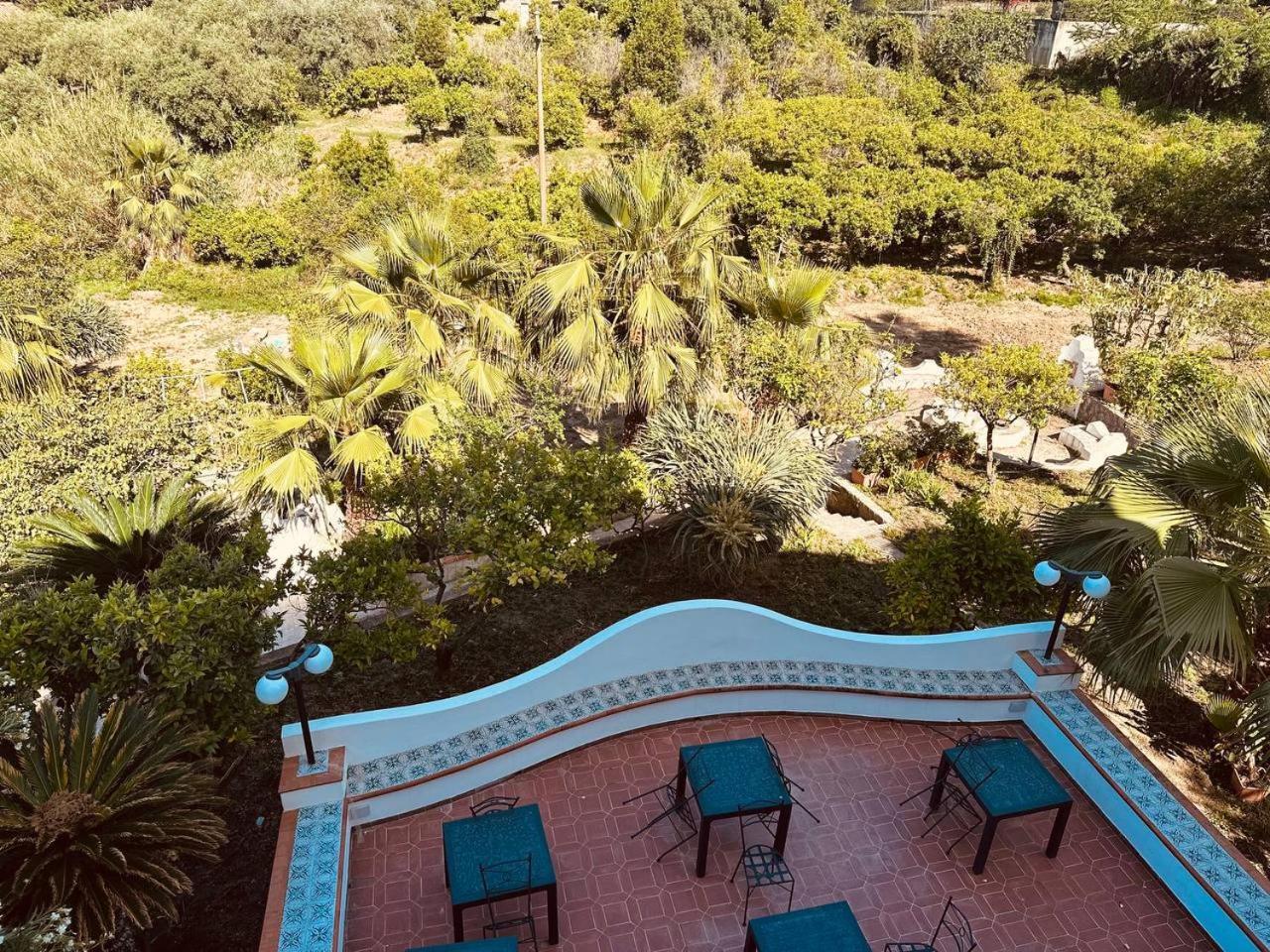 Villa Tiche チェファル エクステリア 写真