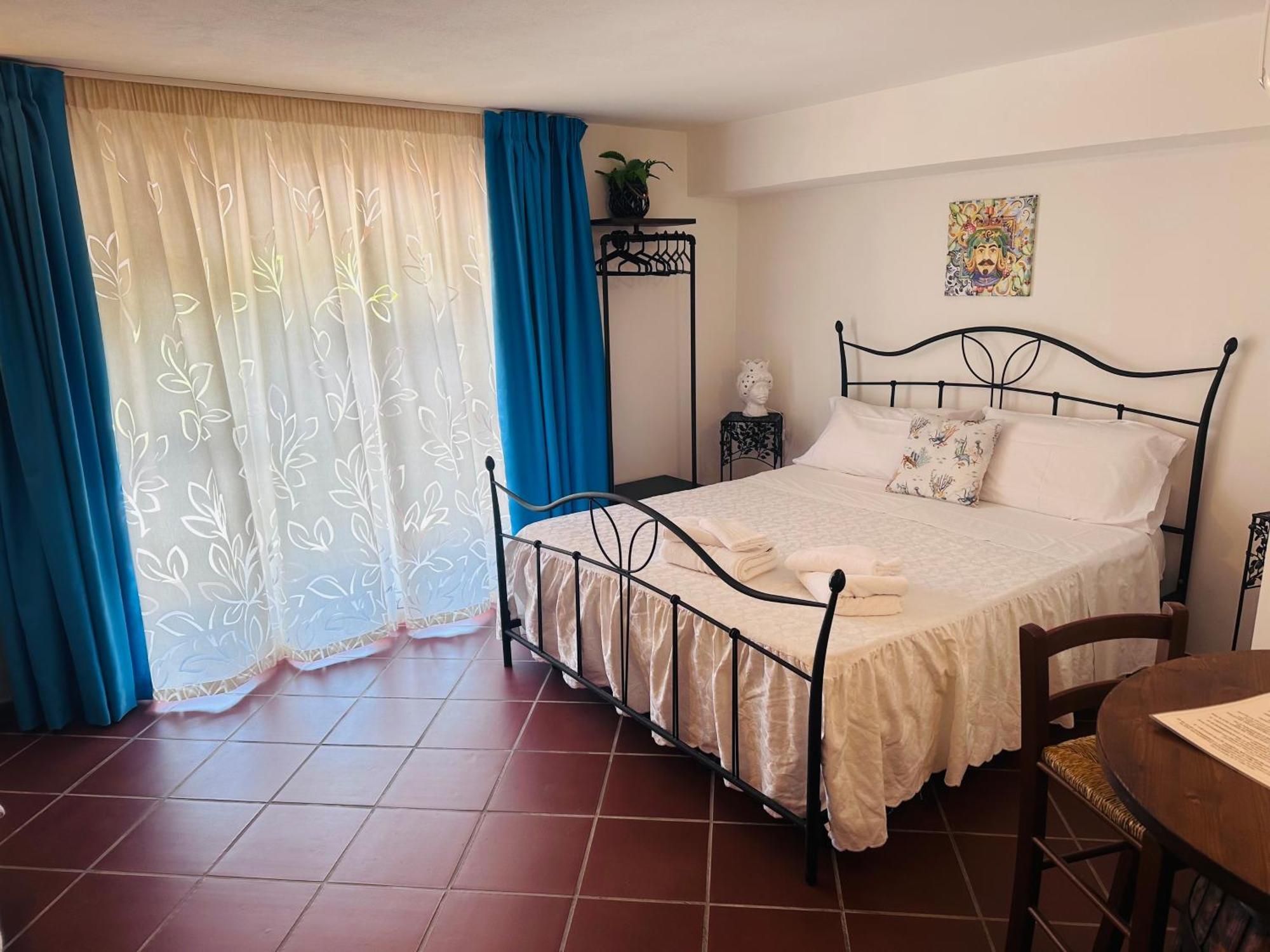 Villa Tiche チェファル エクステリア 写真